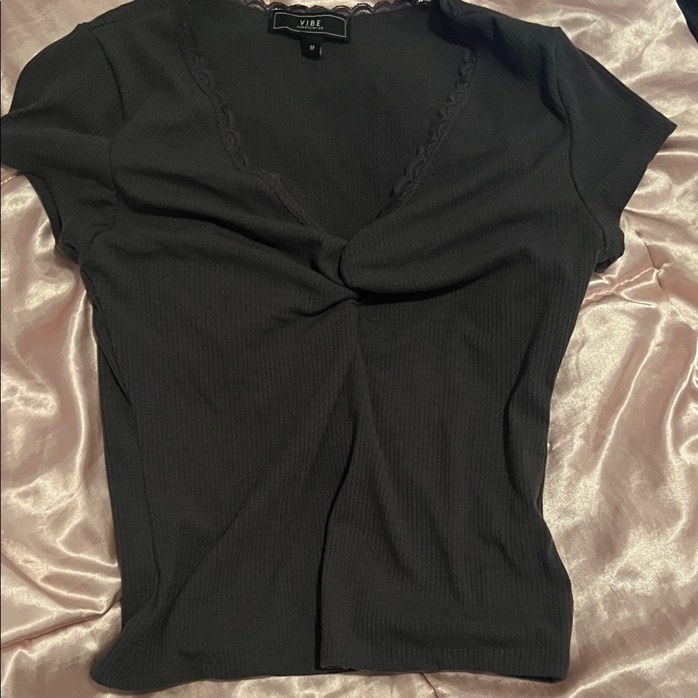 Vibe Charcoal Short Sleeve Top